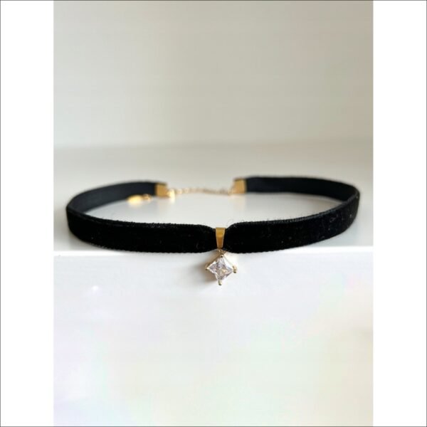 Choker neck velvet black glamour necklace gold zirconia gift;Gargantilla cuello terciopelo collar glamour negro regalo de circonitas doradas