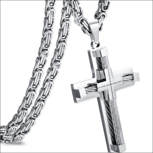 Men's Cross Necklace 316L Stainless Steel Cross Pendant Silver Byzantine Chain Duty Necklace for Men Boys 61CM;Collar de Cruz para Hombre, Colgante de Cruz de Acero Inoxidable 316L, Collar de Cadena Bizantina de Plata para Hombres y Niños de 61 Cm