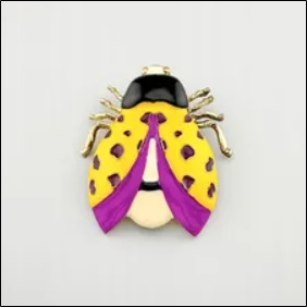 Sonata Beetle Brooch;Broche de Escarabajo Sonata