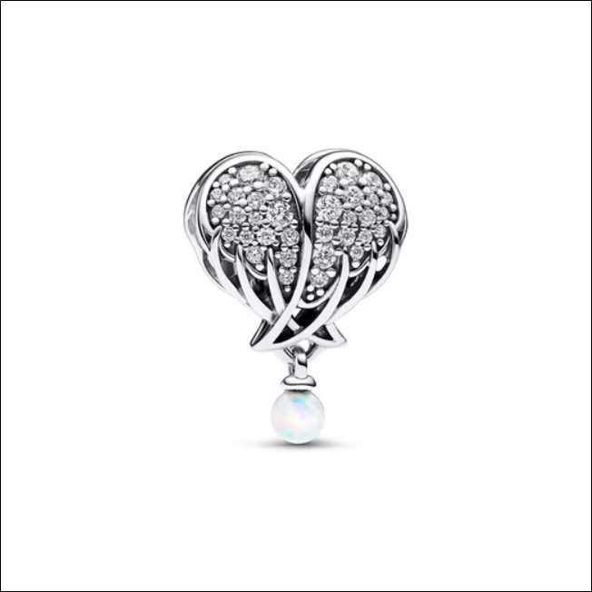 Bead Moments Angel Wings and Heart Charm made of 925 silver by PANDORA;Perles Moments Ailes d'Ange et Breloque Cœur en argent 925 par PANDORA 1 Bead Moments Angel Wings and Heart Charm made of 925 silver by PANDORA;Perles Moments Ailes d'Ange et Breloque Cœur en argent 925 par PANDORA