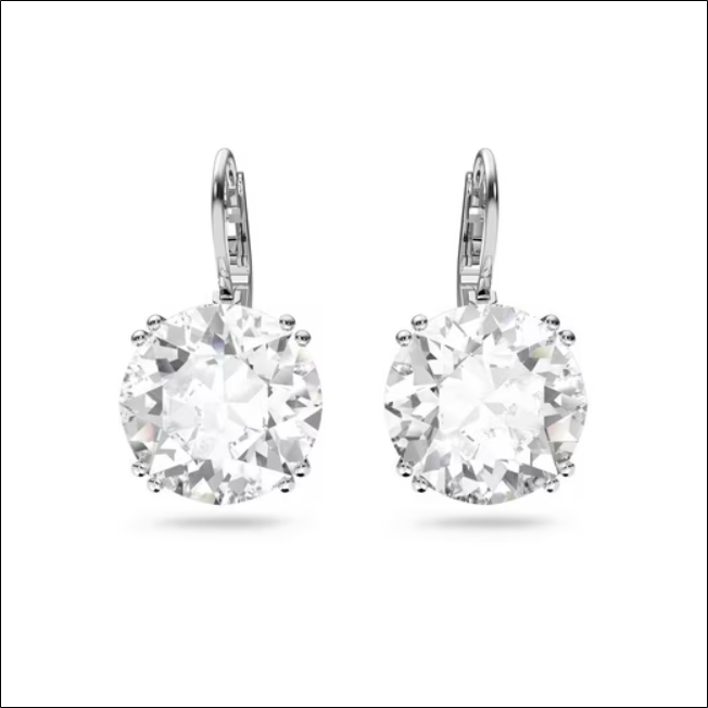 Pair of Millenia earrings, round cut crystal, 5628351, 5636567;Paire de boucles d'oreilles Millenia, cristal taille ronde, 5628351, 5636567 1 Pair of Millenia earrings, round cut crystal, 5628351, 5636567;Paire de boucles d'oreilles Millenia, cristal taille ronde, 5628351, 5636567