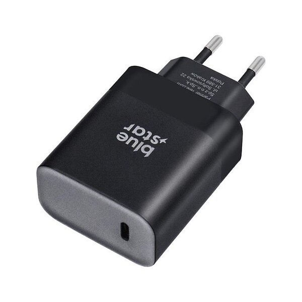 The Blue Star Universal USB-C 45W charger is a versatile and efficient charging solution, delivering 45W of power via USB-C.