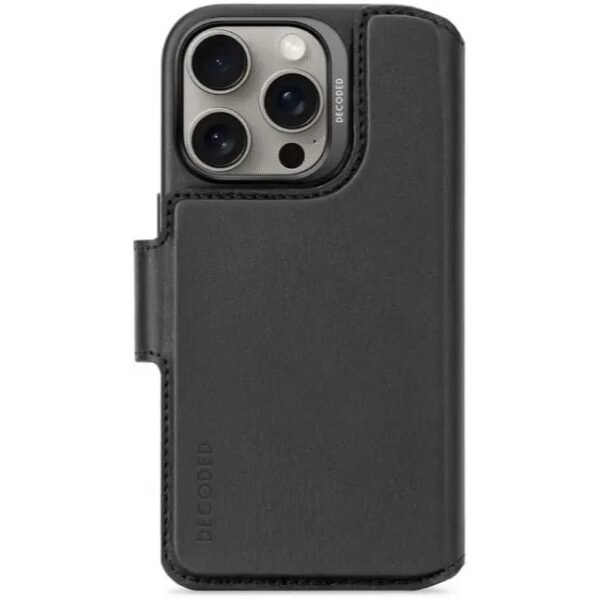 The Decoded Leather Detachable Wallet in Black for iPhone 16 Pro Max offers a sleek and premium design with the perfect combination of style, convenience, and protection.