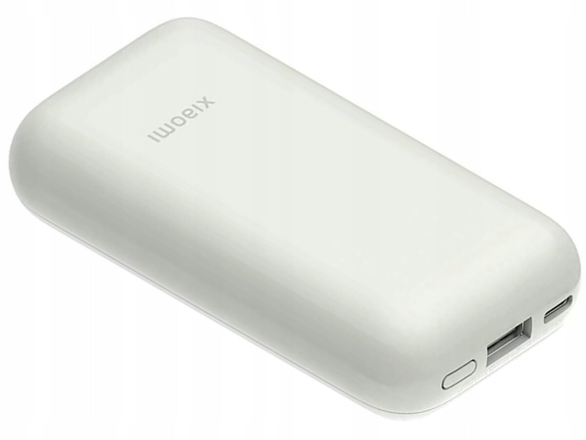 The Xiaomi Powerbank 33W 10000mAh Pocket Edition Pro in ivory white/beige is a compact and stylish portable charger designed to deliver fast and efficient charging.