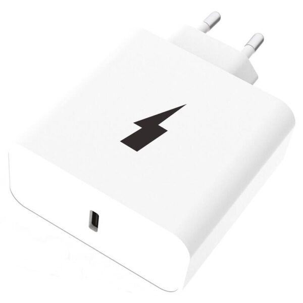 The WG USB-C PD 45W wall charger (11313) is designed to provide fast and efficient charging with its USB-C PD port, delivering up to 45W of power.