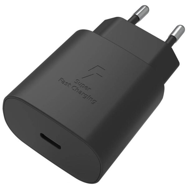 The WG USB-C, PD, PPS 25W wall charger (11637) offers efficient and fast charging with its USB-C PD and PPS (Programmable Power Supply) technology, delivering up to 25W of power.