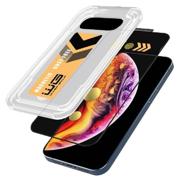 The WG tempered glass with applicator provides reliable protection for your Apple iPhone 14, iPhone 13, and iPhone 13 Pro.
