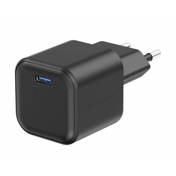 The Swissten GaN 1x USB-C 35W PD wall charger (22070210) offers efficient and fast charging with a single USB-C port that delivers up to 35W of power.
