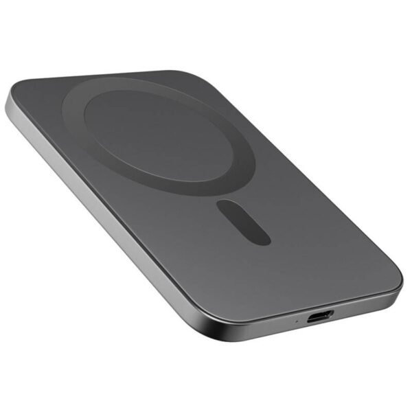 The Epico Slim Alu Mag+ Powerbank features a compact 3,000 mAh capacity, designed for on-the-go charging.